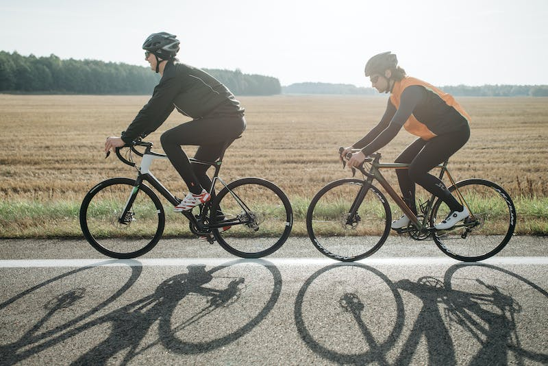 Should you wear online a helmet when cycling